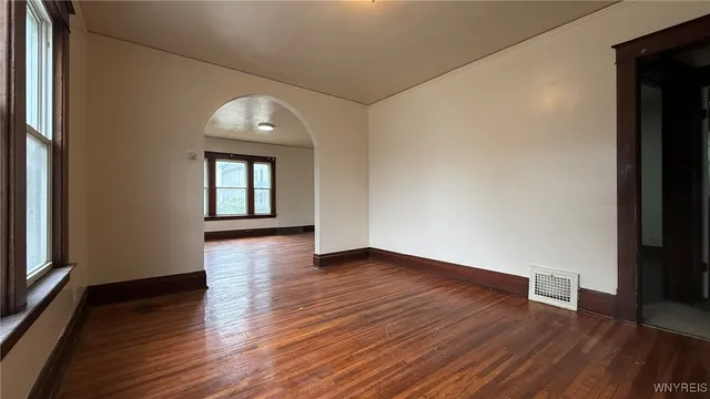 $130,000 | 1890 Linwood Avenue, Niagara Falls, NY 14305