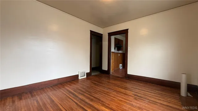 $130,000 | 1890 Linwood Avenue, Niagara Falls, NY 14305