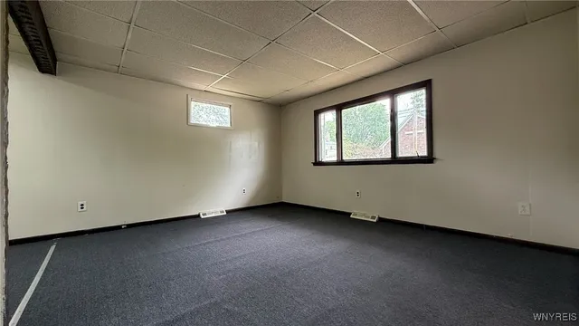 $130,000 | 1890 Linwood Avenue, Niagara Falls, NY 14305