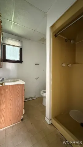 $130,000 | 1890 Linwood Avenue, Niagara Falls, NY 14305