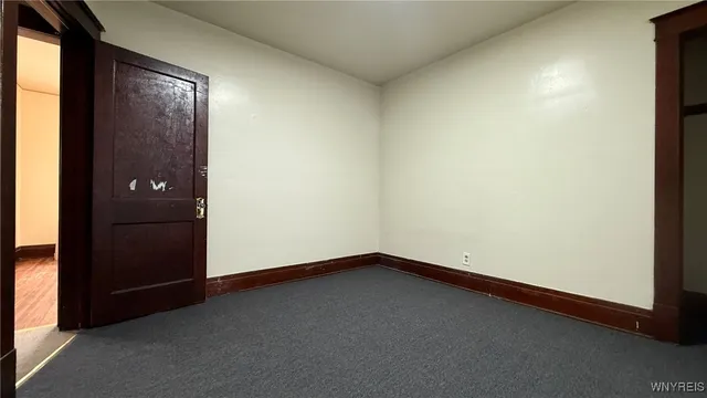 $130,000 | 1890 Linwood Avenue, Niagara Falls, NY 14305