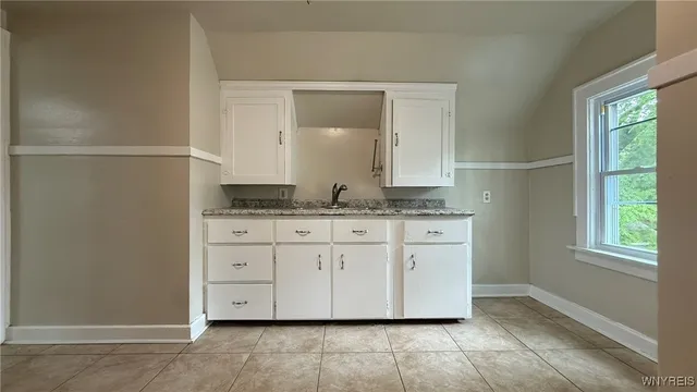 $130,000 | 1890 Linwood Avenue, Niagara Falls, NY 14305