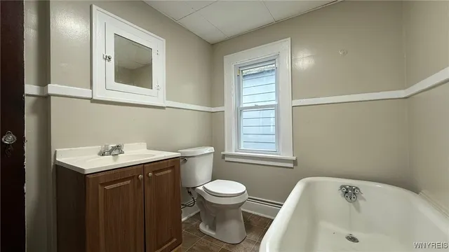 $130,000 | 1890 Linwood Avenue, Niagara Falls, NY 14305