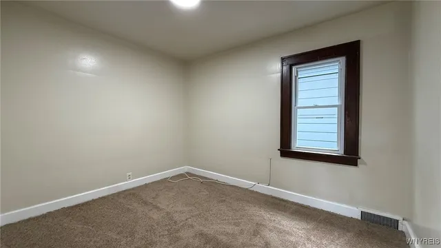 $130,000 | 1890 Linwood Avenue, Niagara Falls, NY 14305