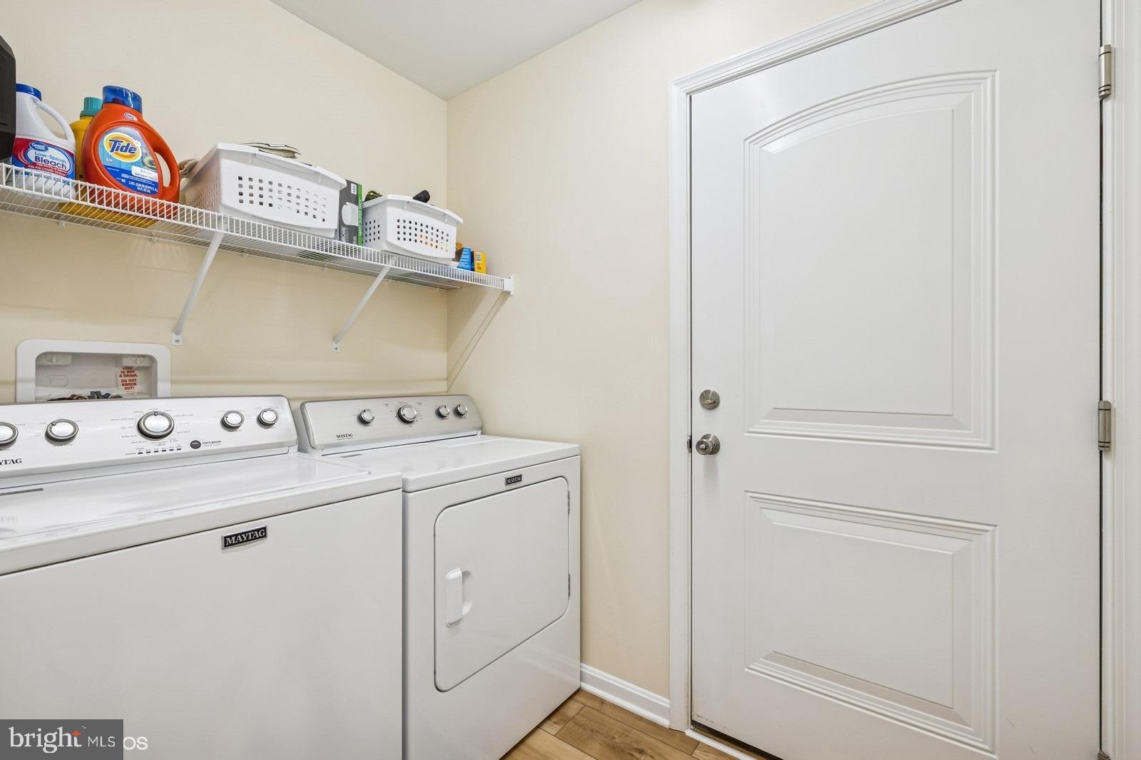 408 Summit Drive Seaford, DE 19973 - Photo 20 of 32 a utility room with dryer and washer