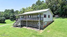 1800 Mountain Ridge Road Newport, TN 37821 - Photo 2 of 44 bvmeRBAw
