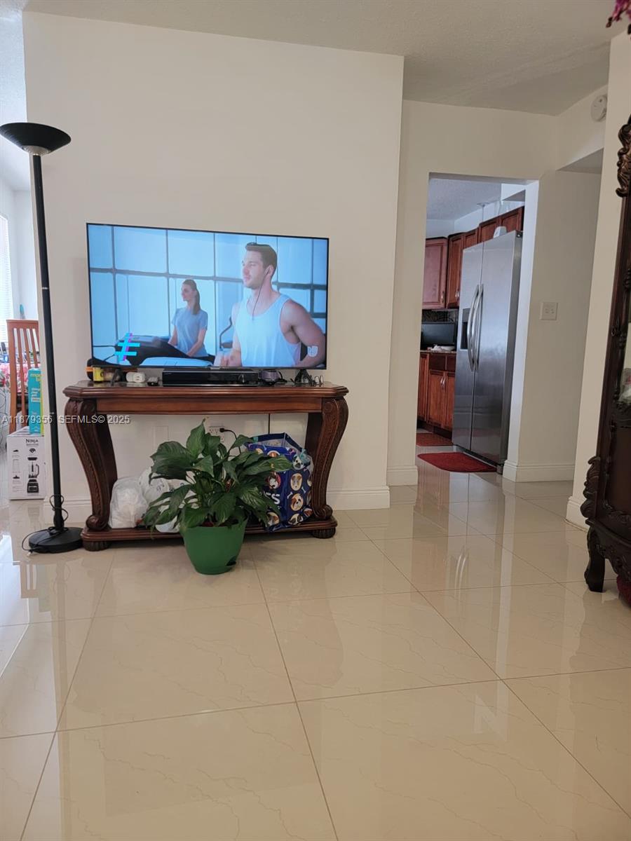 2915 Southwest 4th Street Miami, FL 33135 - Photo 4 of 29