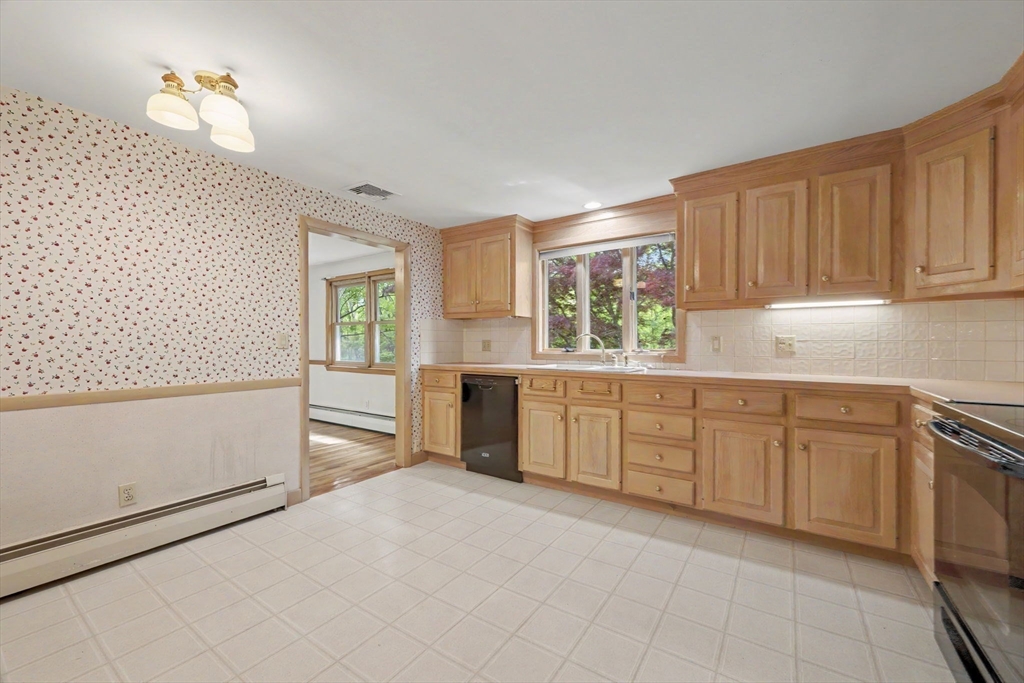 26 Arlington Road Burlington, MA 01803 - Photo 8 of 26