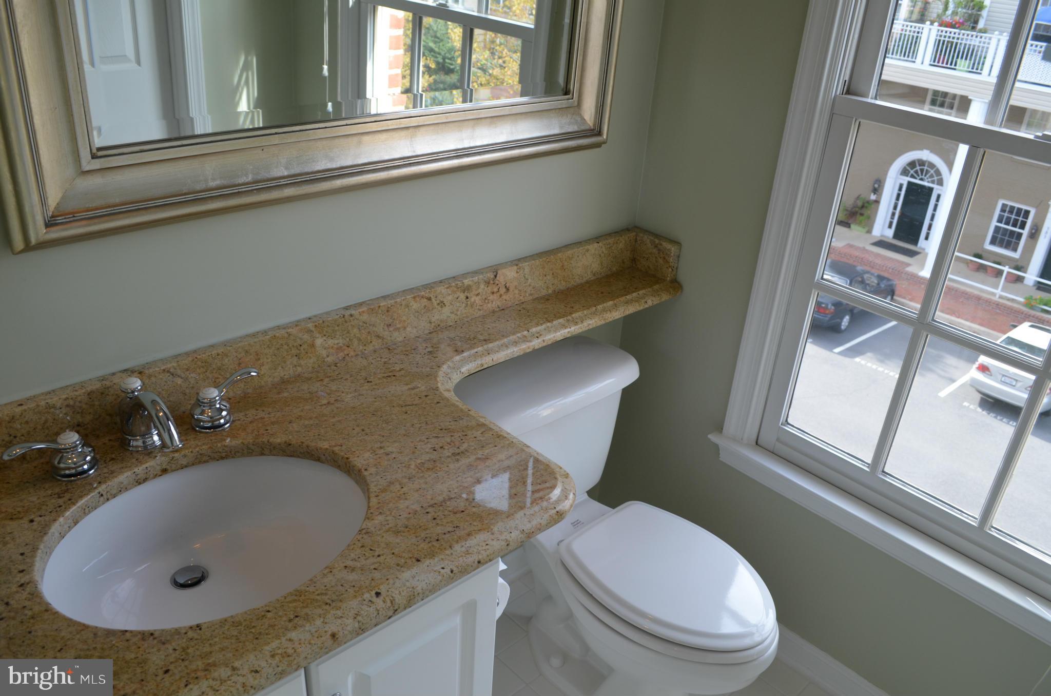 302 South Payne Street Alexandria, VA 22314 - Photo 18 of 30 Bath