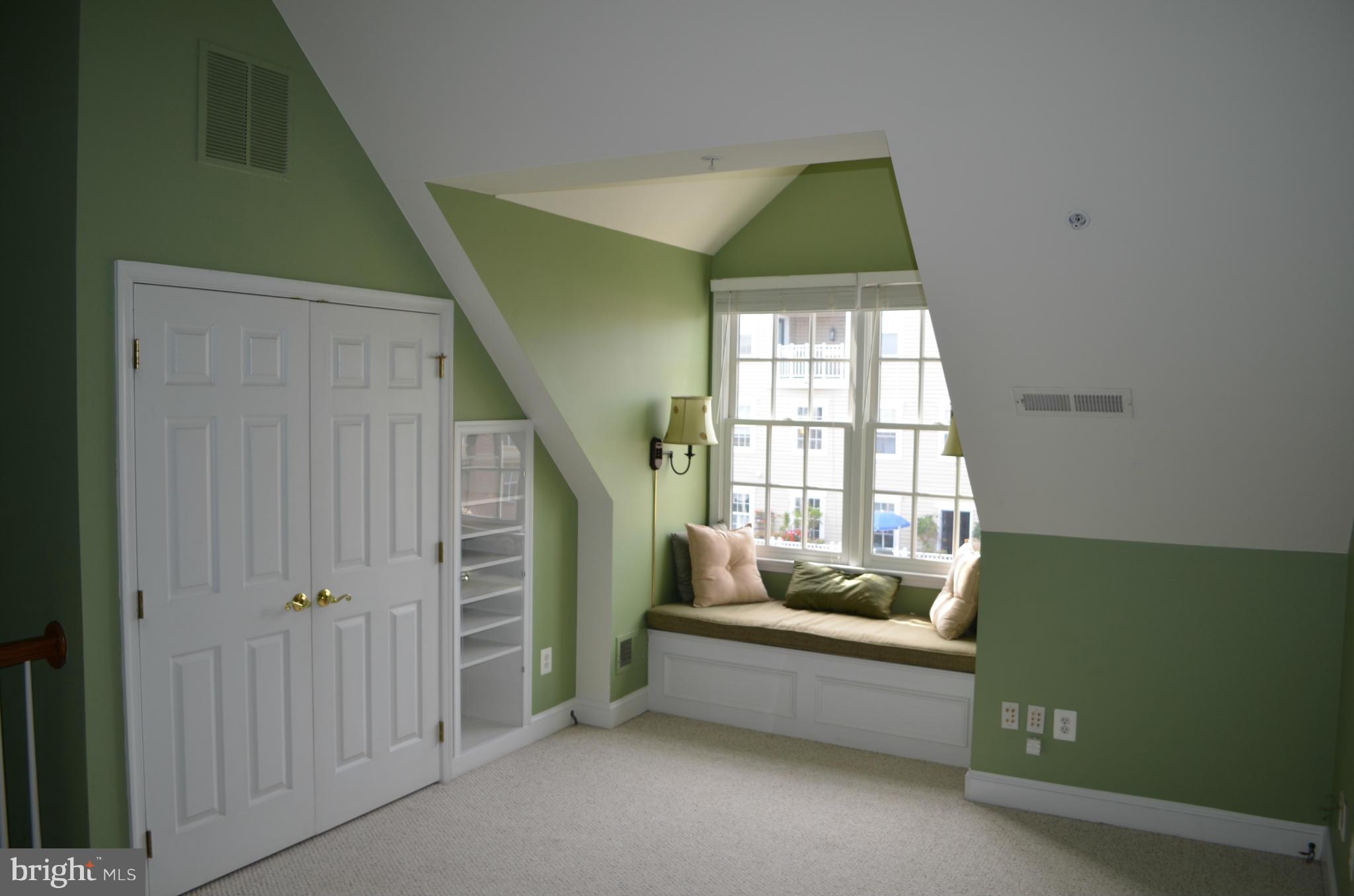 302 South Payne Street Alexandria, VA 22314 - Photo 19 of 30 Loft Bedroom