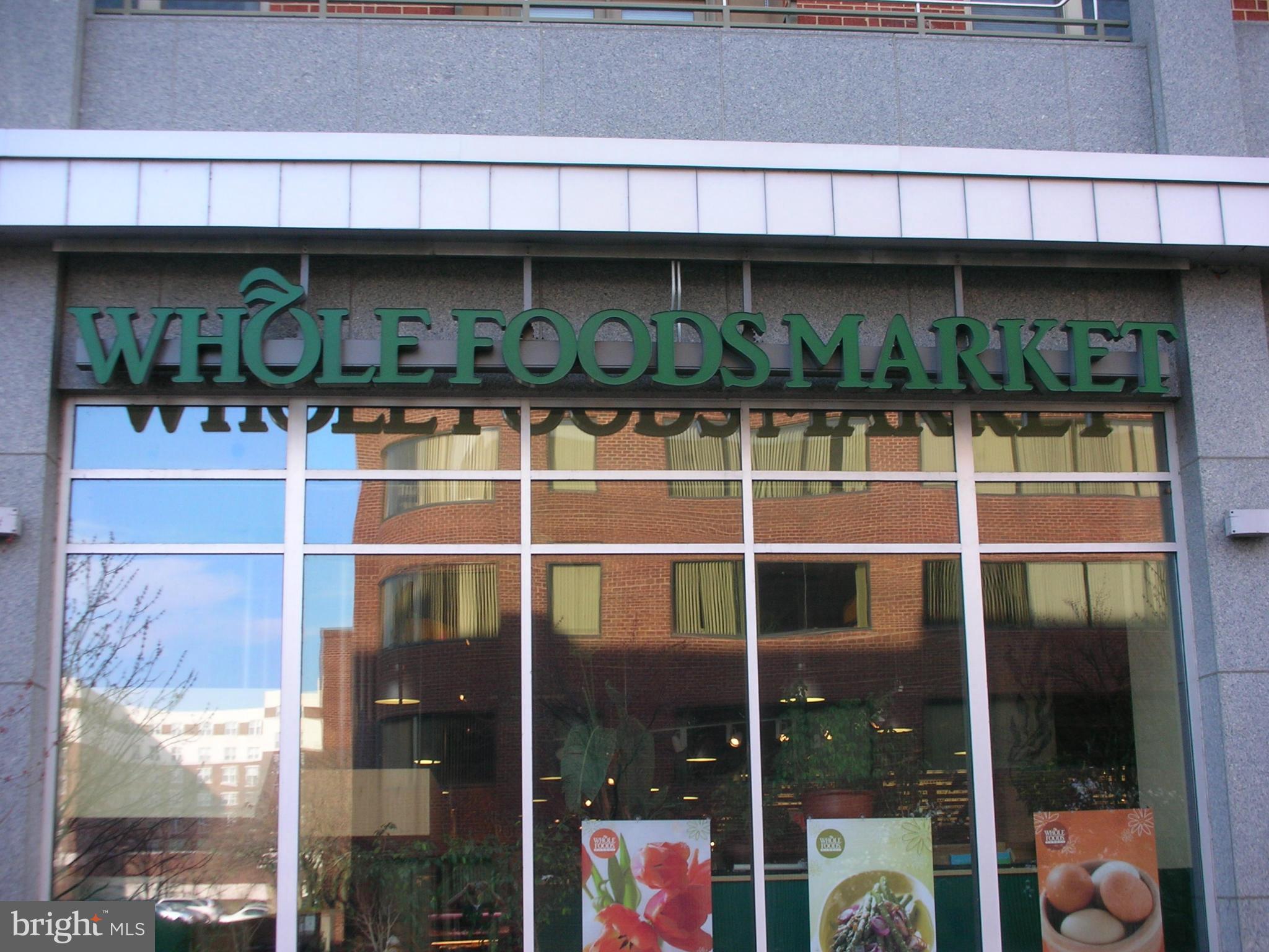 302 South Payne Street Alexandria, VA 22314 - Photo 29 of 30 Grocery