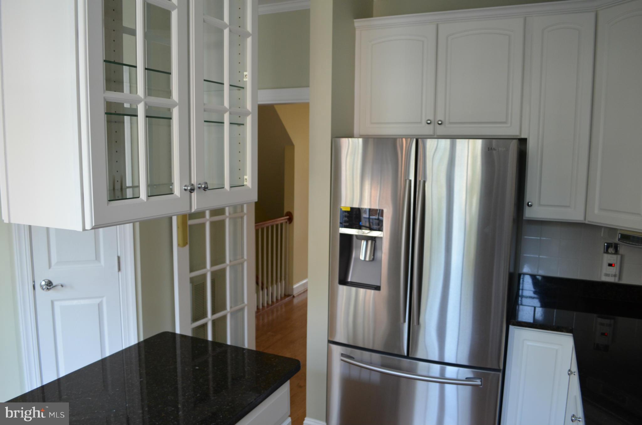 302 South Payne Street Alexandria, VA 22314 - Photo 5 of 30 Kitchen