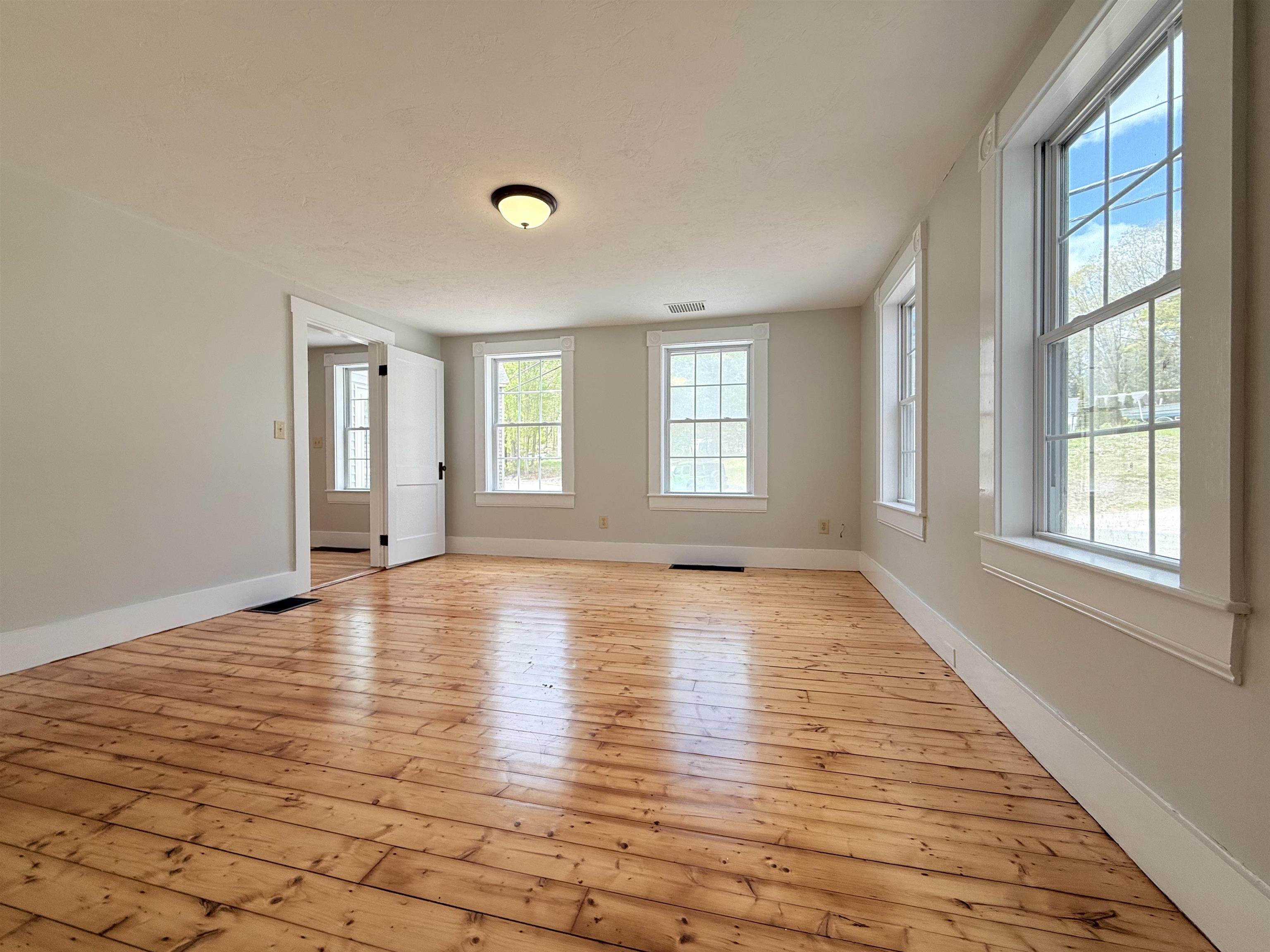 9 Blake Road Epping, NH 03042 - Photo 10 of 60
