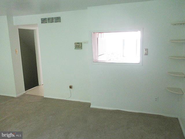 8917 Footed Ridge Columbia, MD 21045 - Photo 9 of 19 Living Room