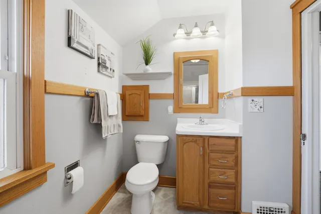 $224,900 | 847 North 6th Street, Manitowoc, WI 54220