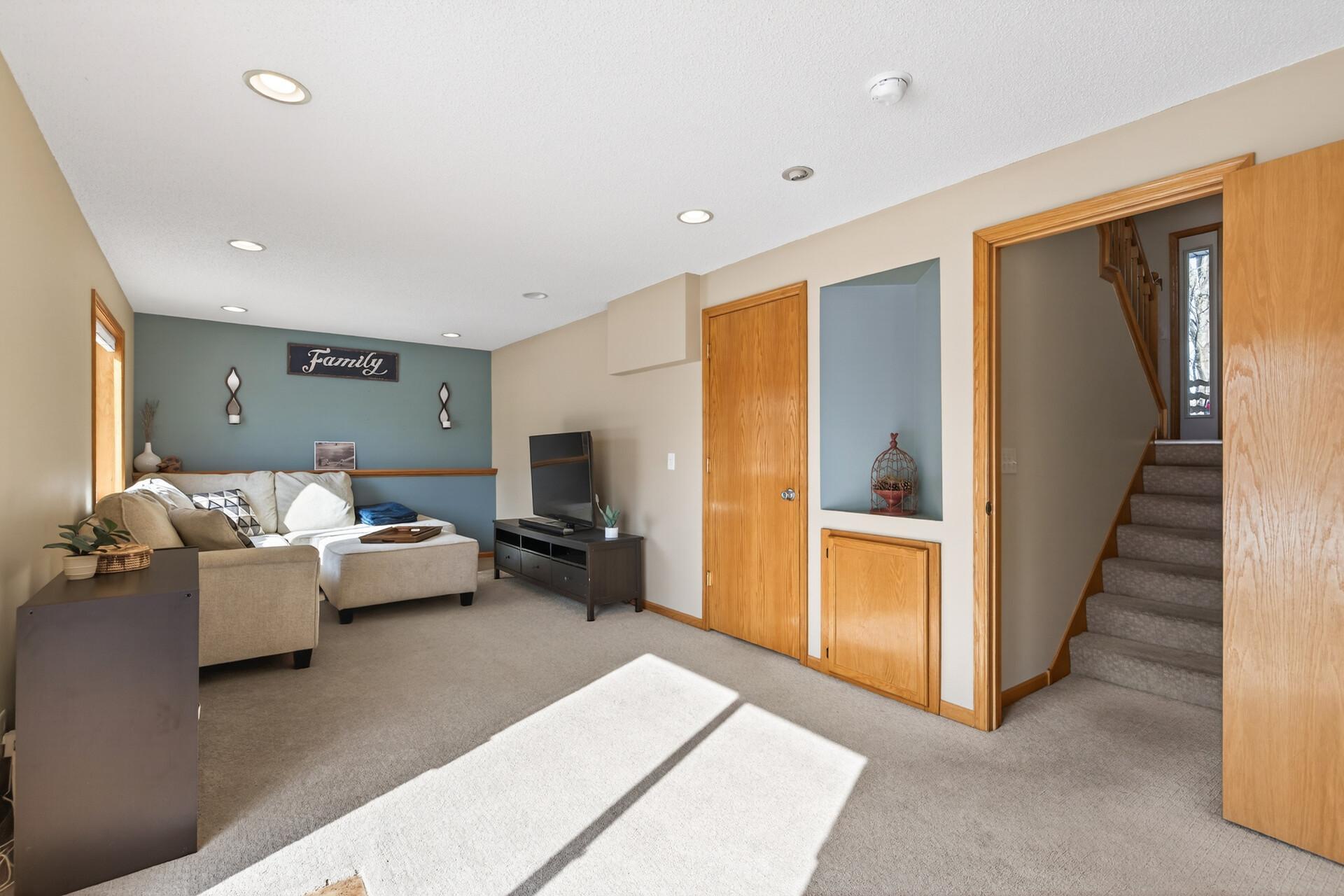 11683 10th Street Northeast Hanover, MN 55341 - Photo 9 of 20