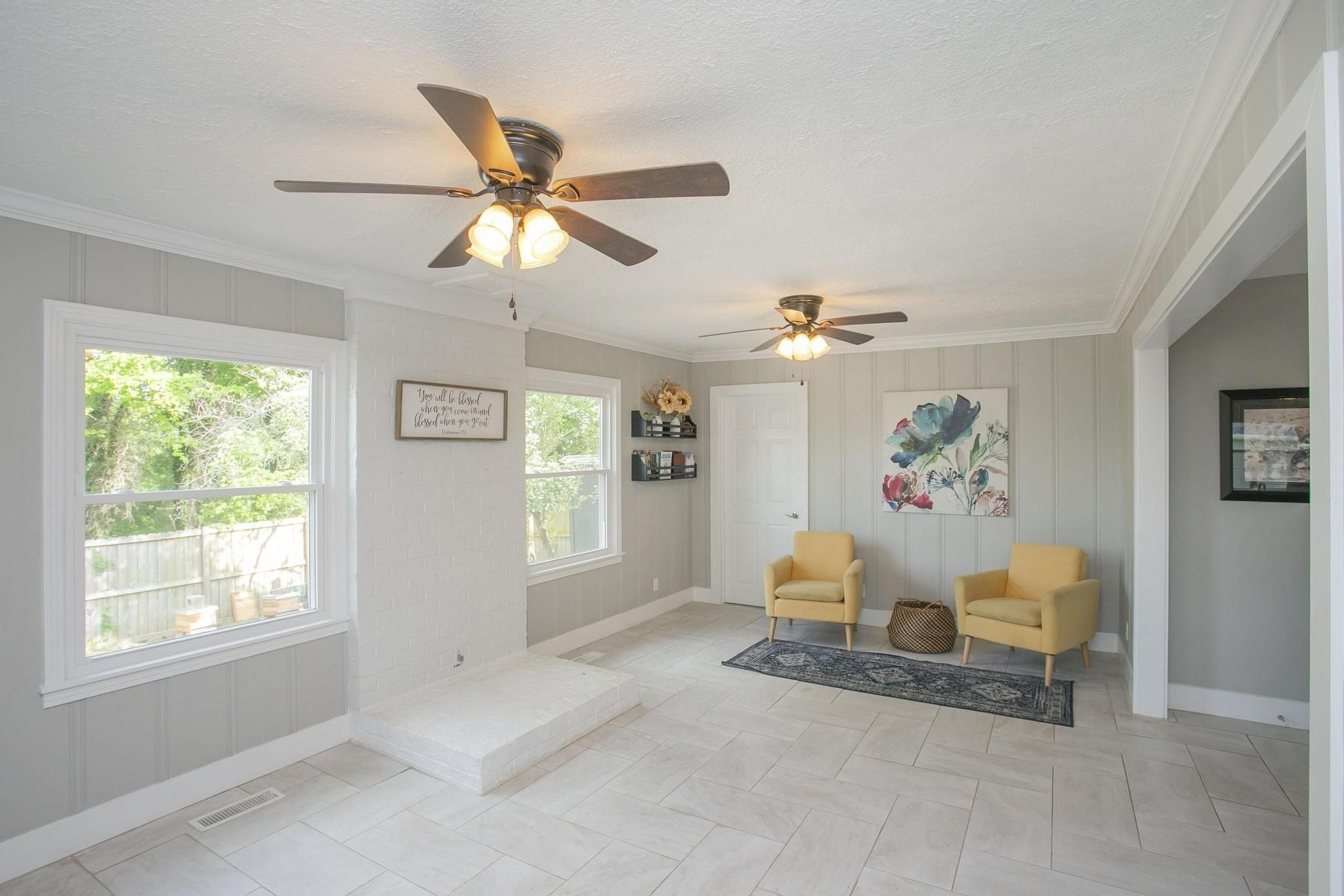 806 Fleming Street Columbia, TN 38401 - Photo 20 of 54 a living room with furniture and a window