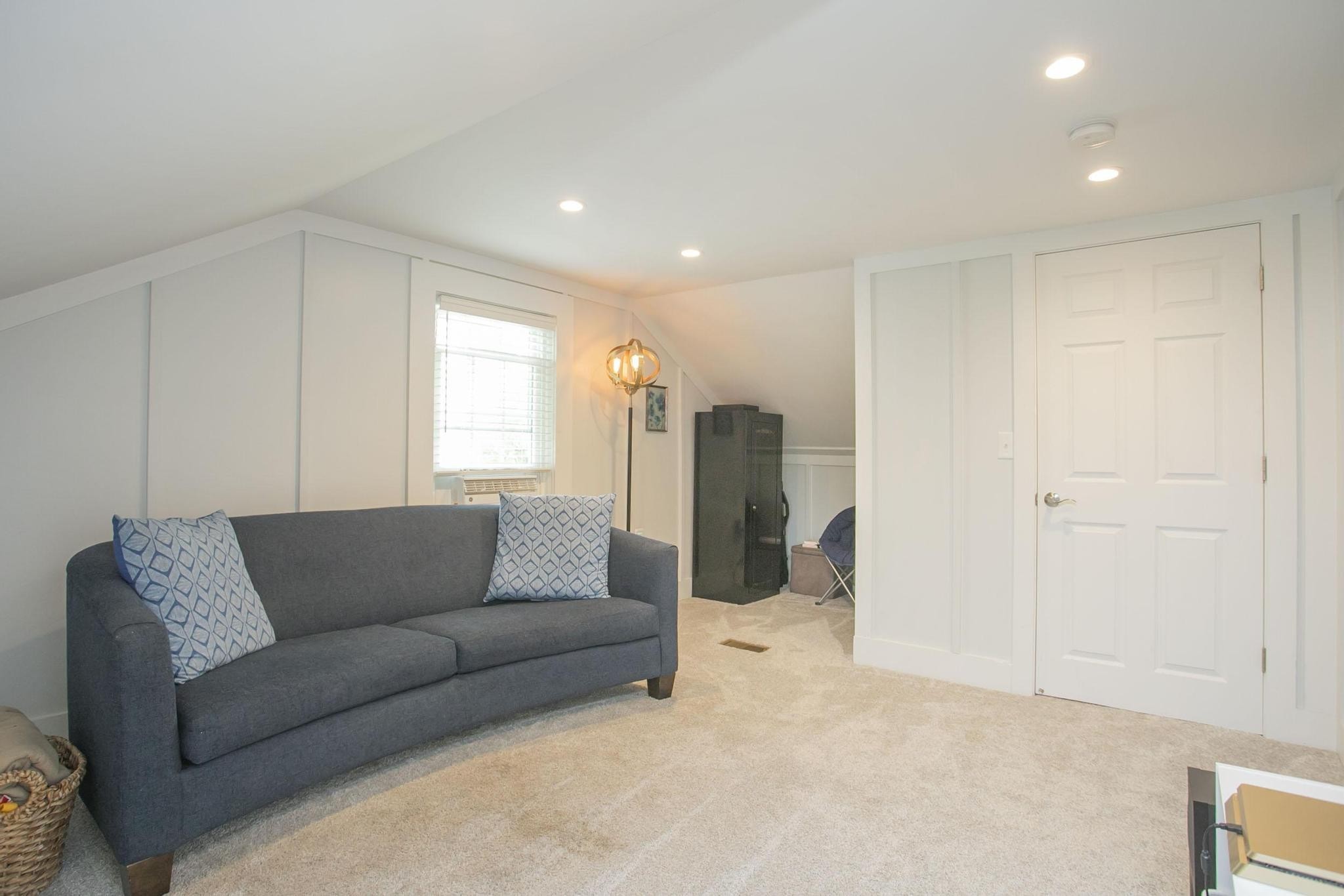 806 Fleming Street Columbia, TN 38401 - Photo 36 of 54 a living room with furniture and a couch
