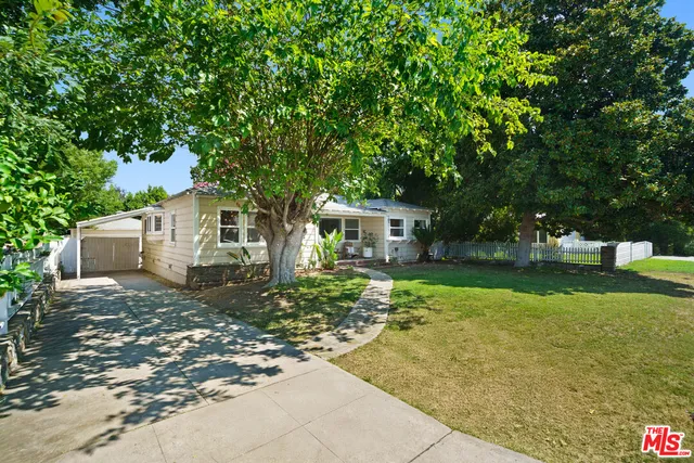 $1,095,000 | 10721 Landale Street, Toluca Lake, CA 91602