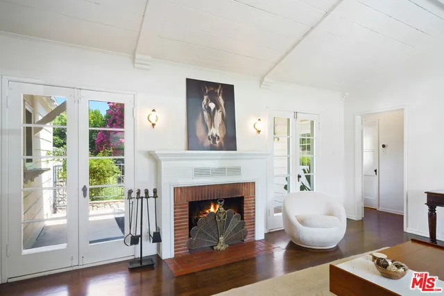 $1,095,000 | 10721 Landale Street, Toluca Lake, CA 91602