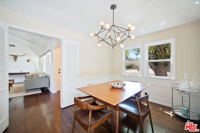 $1,095,000 | 10721 Landale Street, Toluca Lake, CA 91602