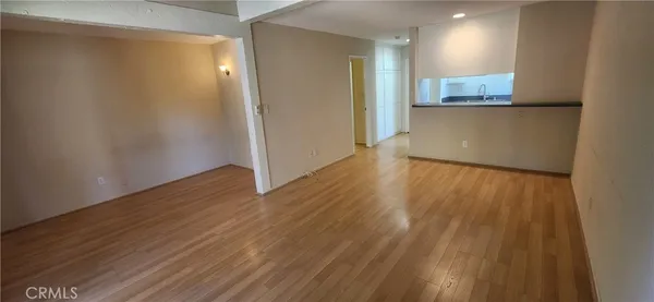 $1,900 | 1040 West MacArthur Boulevard, Unit 126, Santa Ana, CA 92707