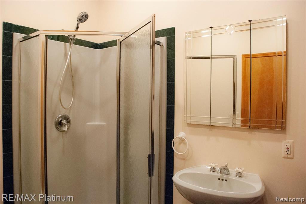 4922 Cedar Lake Road Howell, MI 48843 - Photo 42 of 95