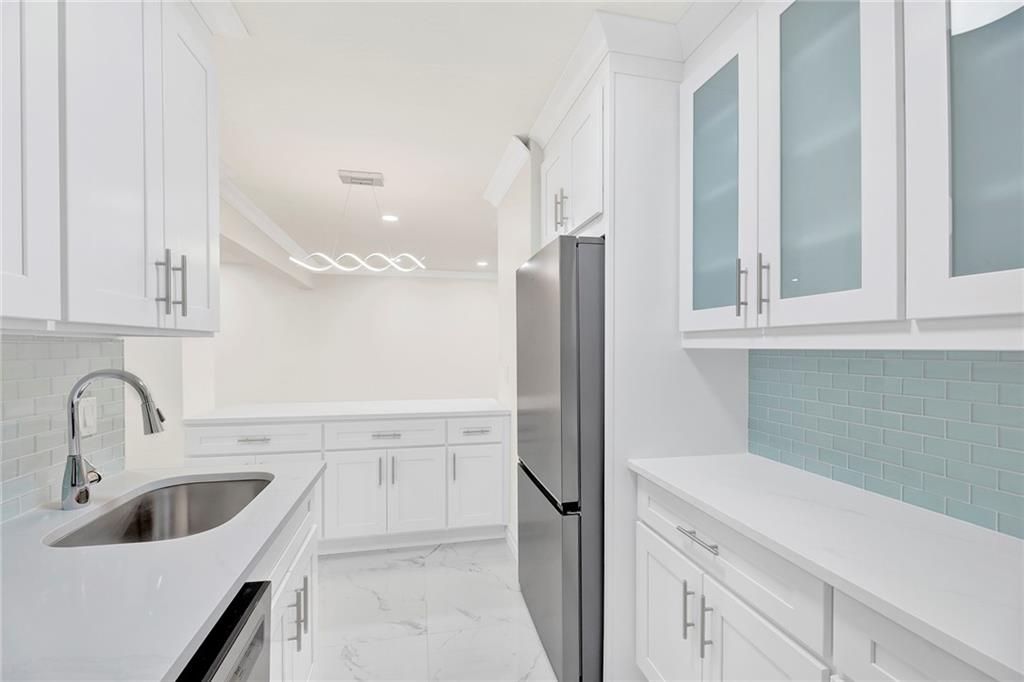 9411 Shore Road, Unit 1K Brooklyn, NY 11209 - Photo 6 of 26 Gallery Image 6
