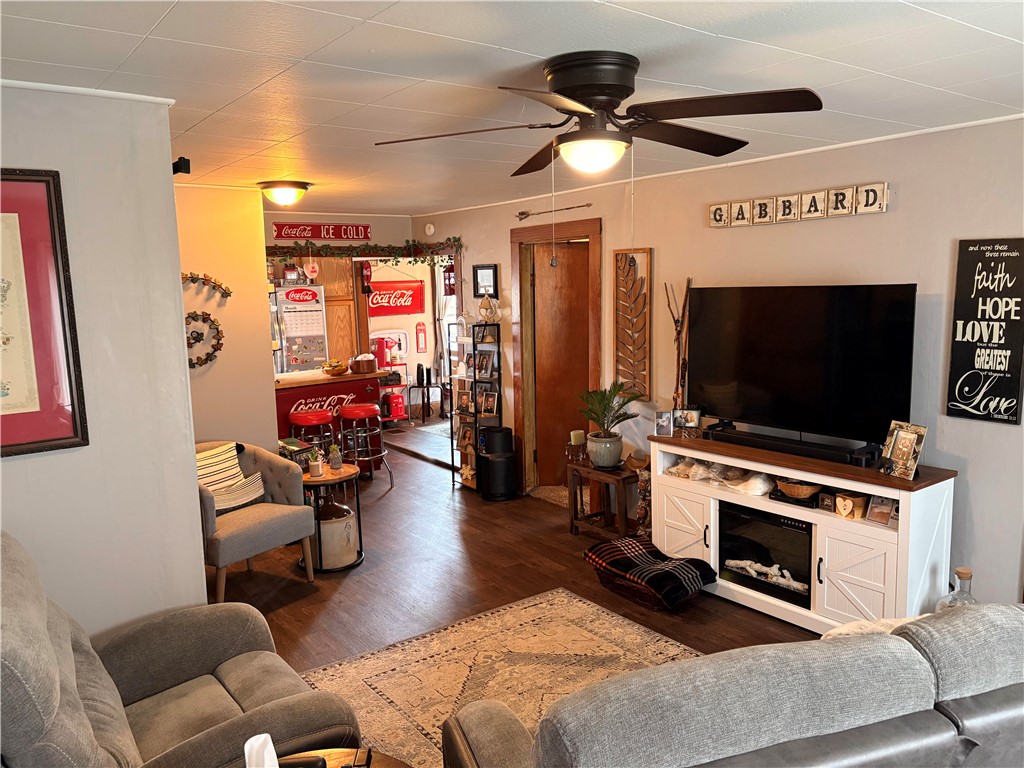 321 Liberty Street Eaton, OH 45320 - Photo 20 of 34 This inviting living space features warm flooring and convenient ceiling fan for ultimate comfort.