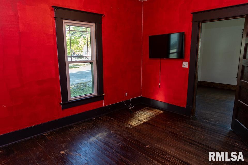 323 North Pine Street Nokomis, IL 62075 - Photo 20 of 27