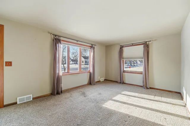 $234,900 | 204 East 3rd Street, Kimberly, WI 54136