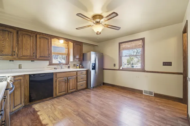 $234,900 | 204 East 3rd Street, Kimberly, WI 54136