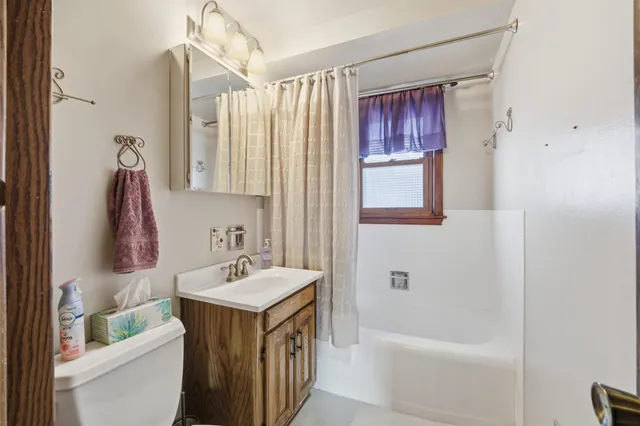 $234,900 | 204 East 3rd Street, Kimberly, WI 54136