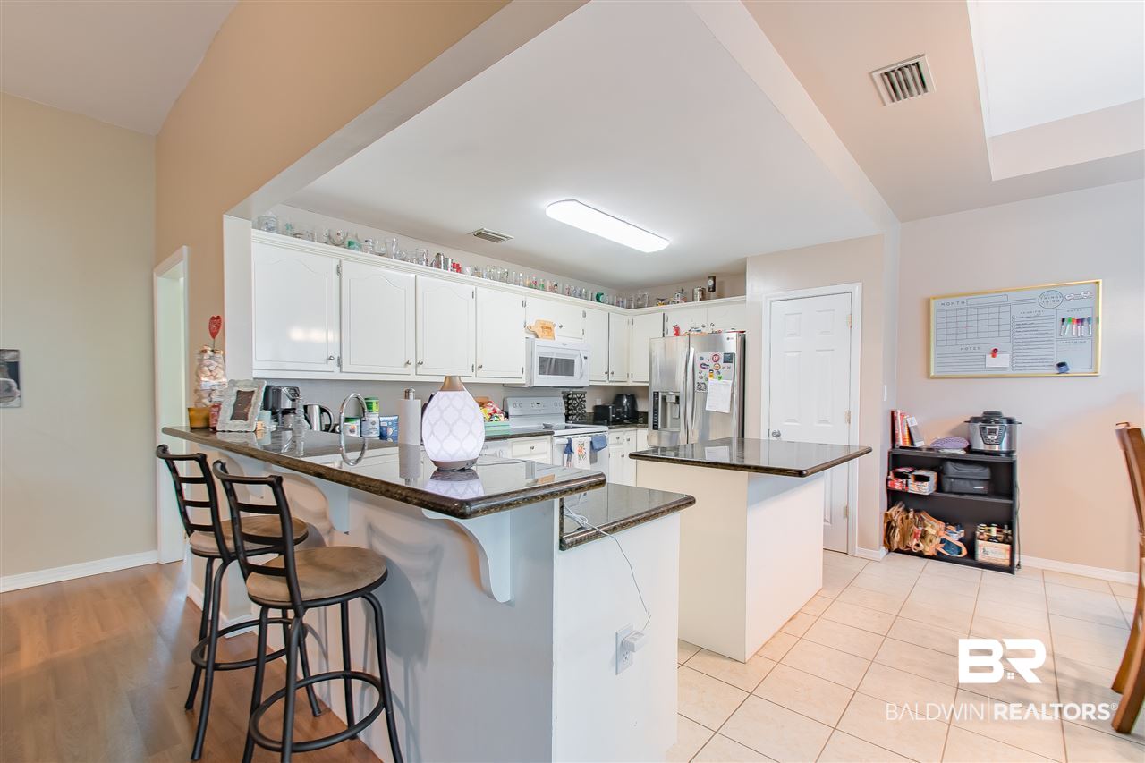 9211 Huckleberry Drive Daphne, AL 36527 - Photo 8 of 35 Kitchen