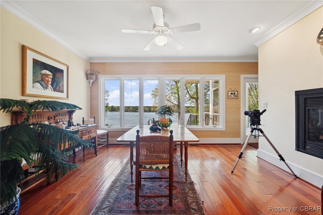 472 Deerchase Road Saluda, VA 23149 - Photo 13 of 47 Enjoy coffee and breakfast off kitchen overlooking the River