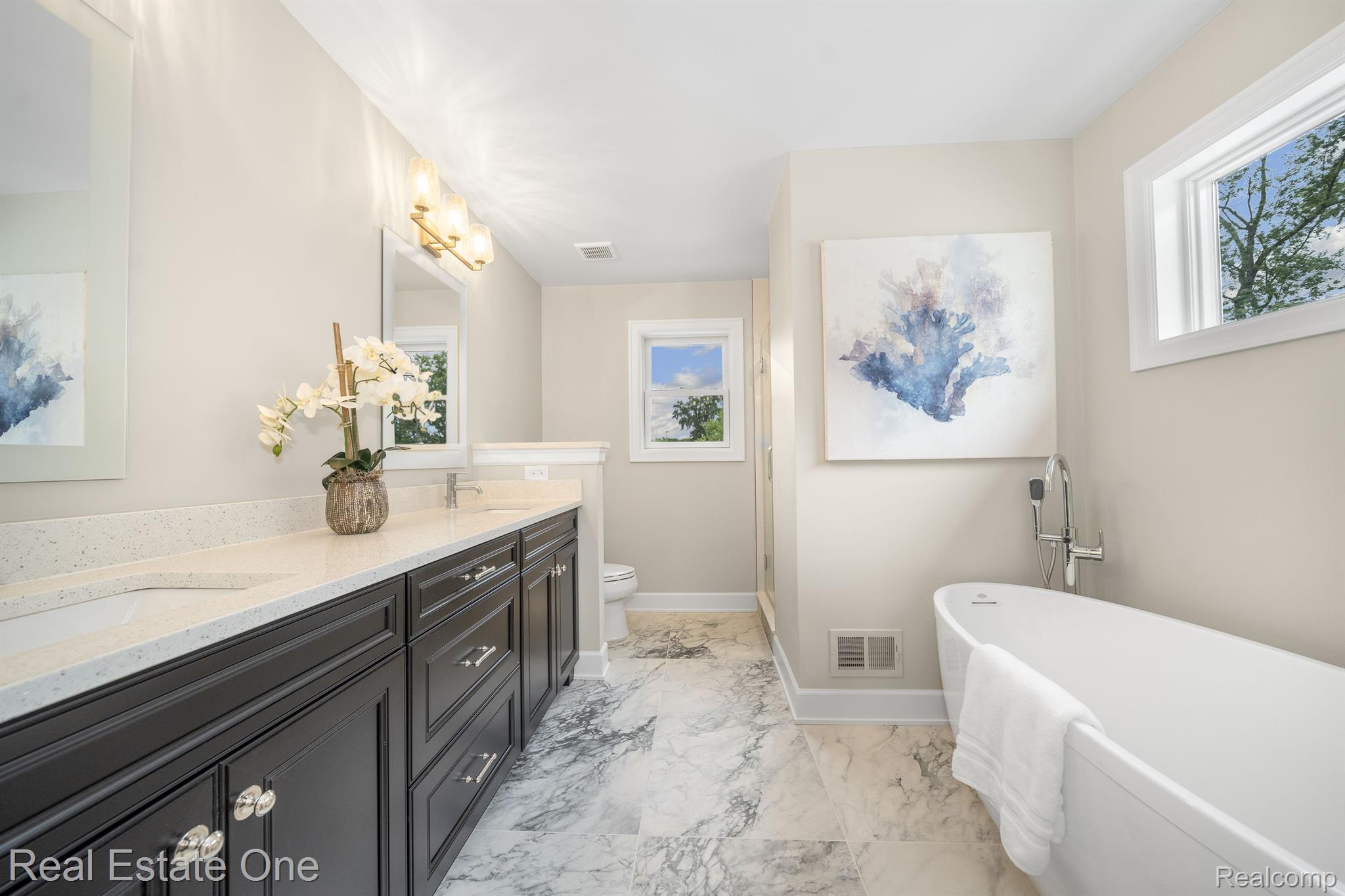 1895 Columbia Road Berkley, MI 48072 - Photo 24 of 43 Gallery Image 24