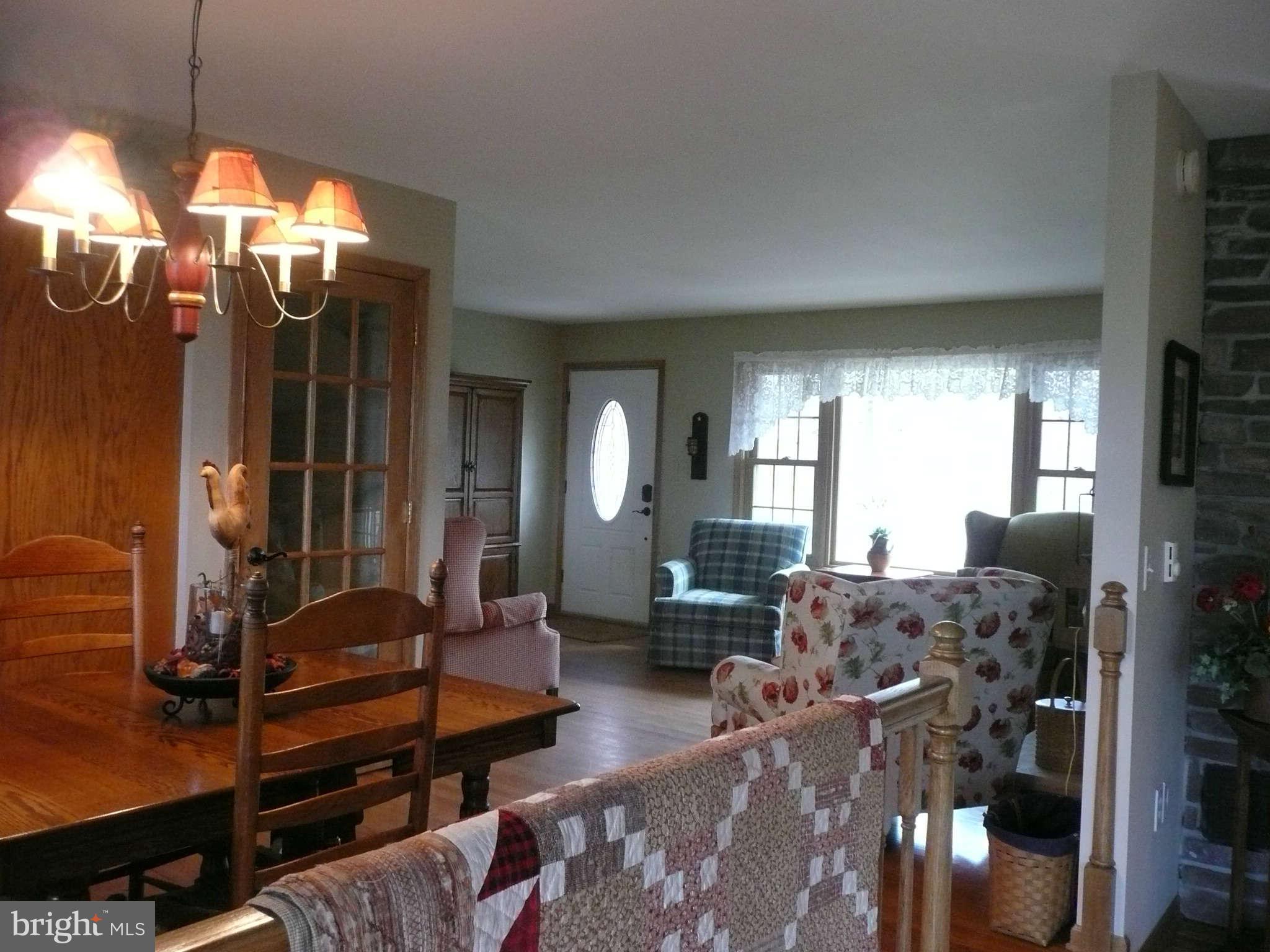 4404 New Design Road Frederick, MD 21703 - Photo 2 of 30 Living Room
