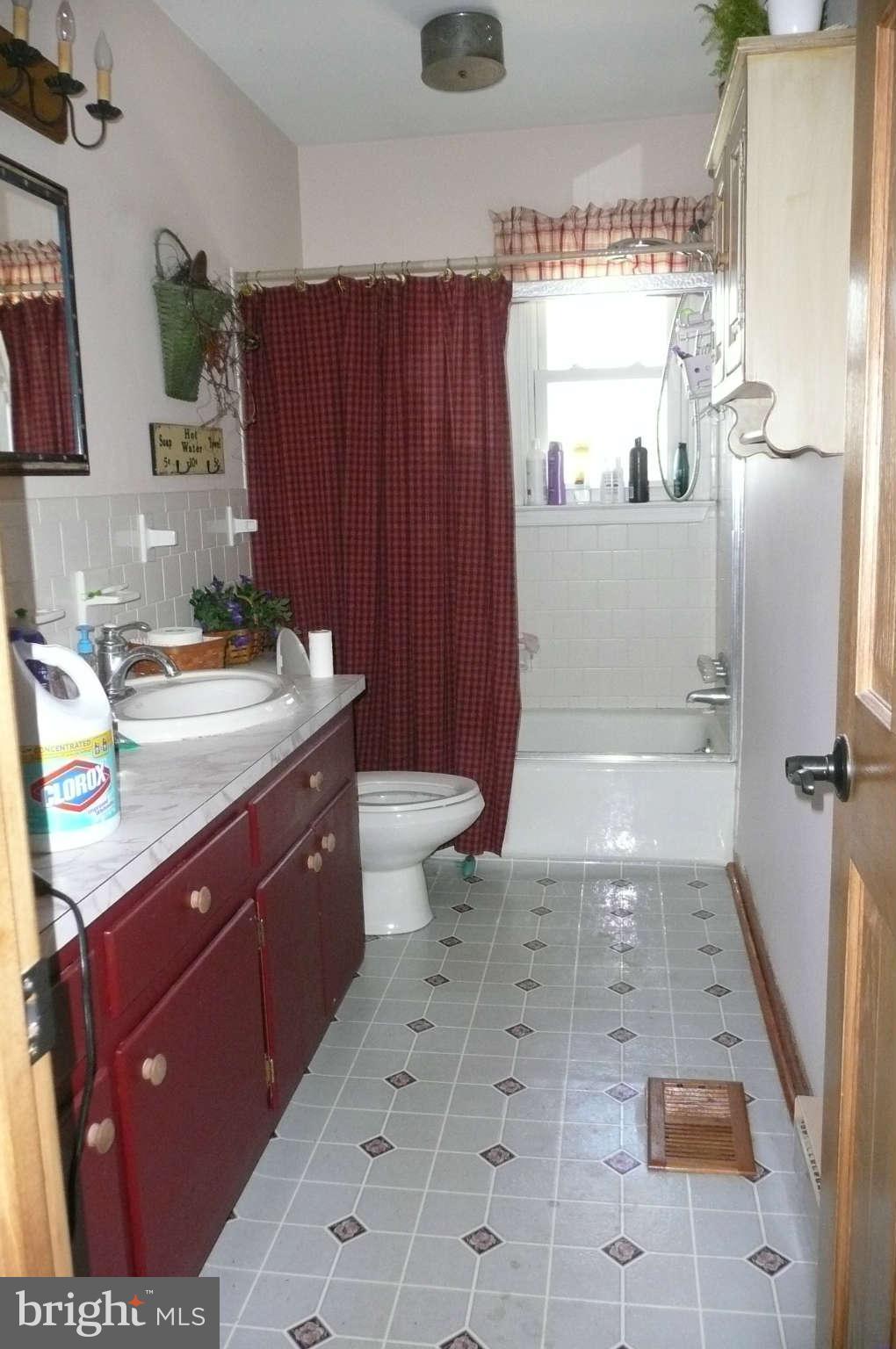4404 New Design Road Frederick, MD 21703 - Photo 14 of 30 Bath