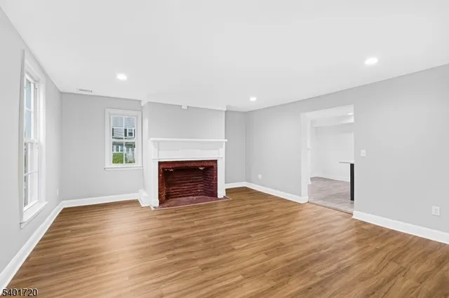 $3,250 | 9 West Main Street, Mendham, NJ 07945