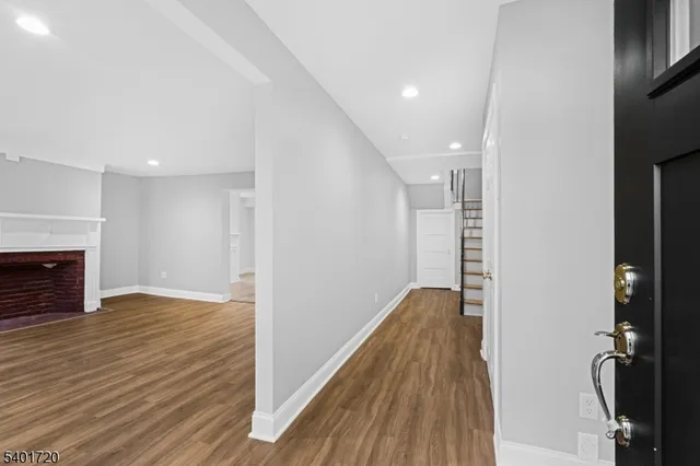 $3,250 | 9 West Main Street, Mendham, NJ 07945