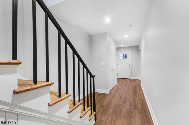 $3,250 | 9 West Main Street, Mendham, NJ 07945