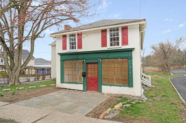$3,250 | 9 West Main Street, Mendham, NJ 07945