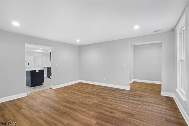 $3,250 | 9 West Main Street, Mendham, NJ 07945