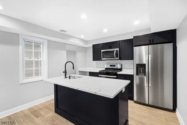 $3,250 | 9 West Main Street, Mendham, NJ 07945