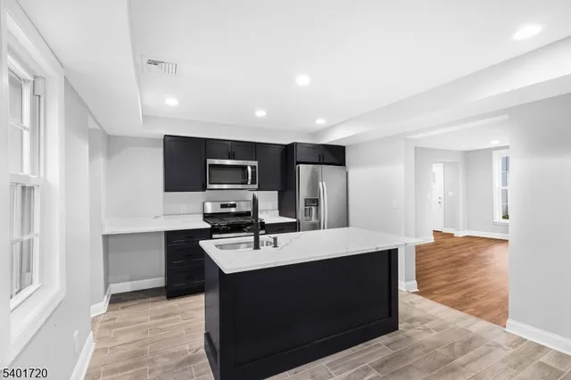 $3,250 | 9 West Main Street, Mendham, NJ 07945