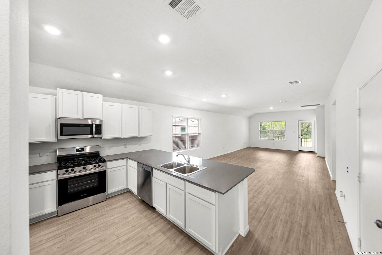 1725 Chapel Ranch Road Georgetown, TX 78628 - Photo 17 of 50