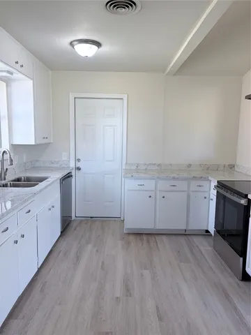 $1,750 | 3616 Willowick Drive, Bay City, TX 77414