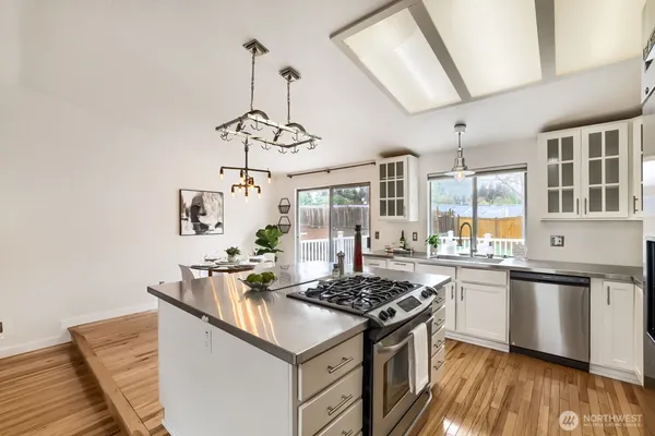 $850,000 | 22414 18th Avenue Southeast, Bothell, WA 98021