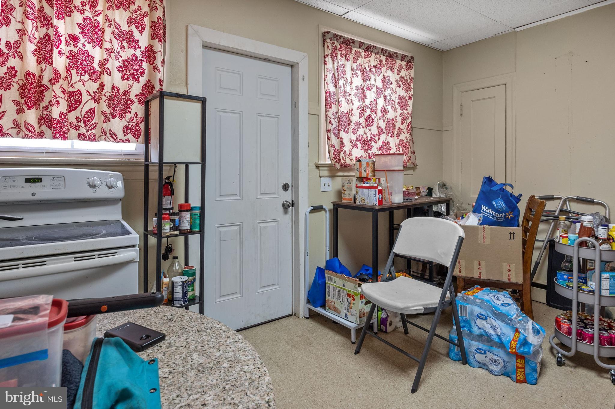 250 Washington Street Morrisville, PA 19067 - Photo 25 of 27 a living room with furniture and a window