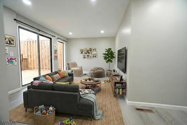 $3,000 | 148 Nottingham Square, Hackettstown, NJ 07840